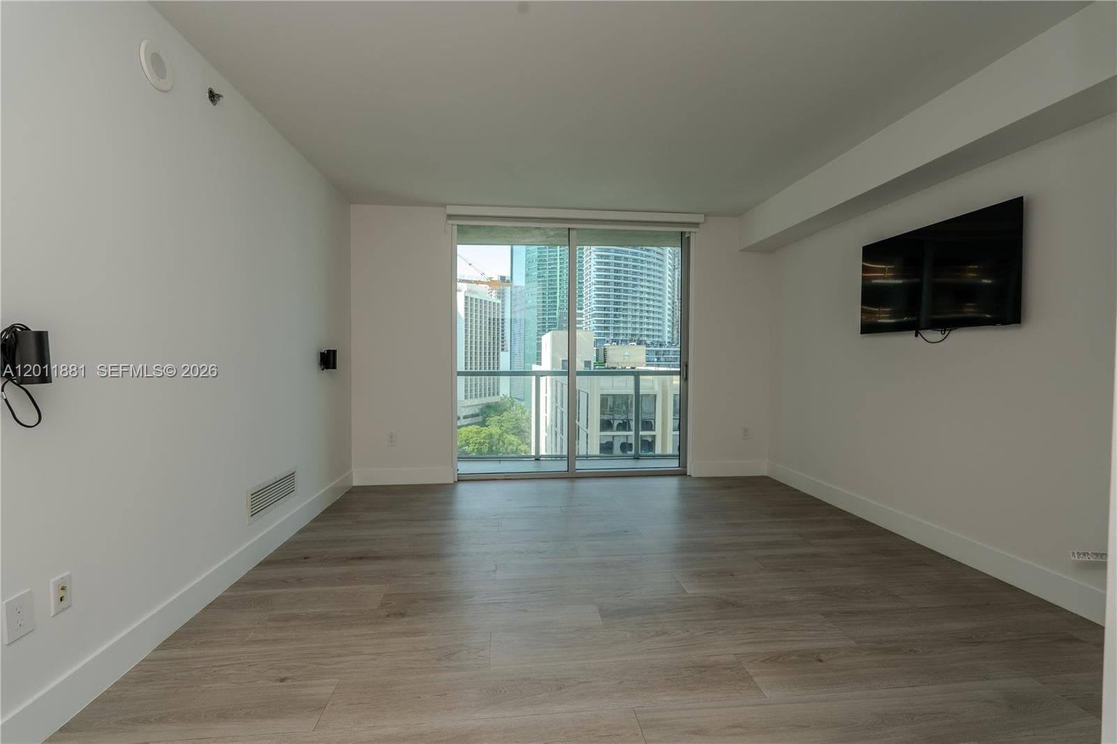 500 Brickell Ave # 1407, Miami FL 33131 — 3
