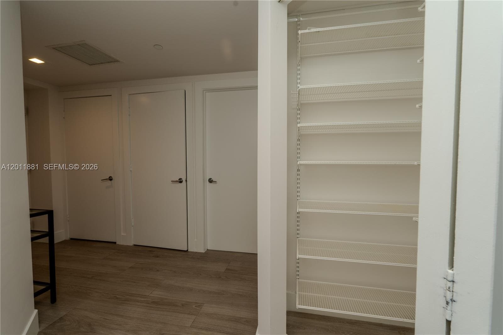 500 Brickell Ave # 1407, Miami FL 33131 — 30