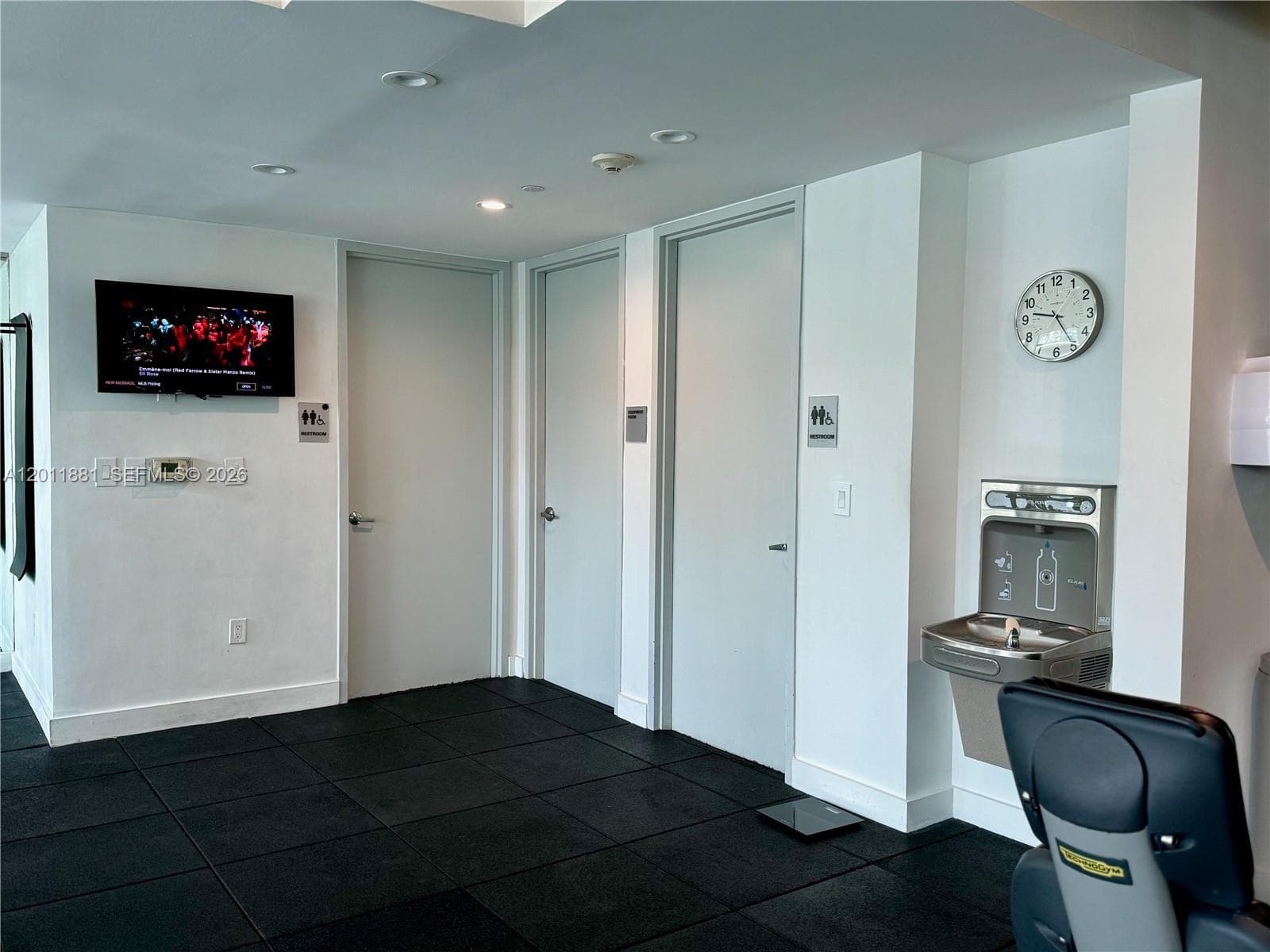 500 Brickell Ave # 1407, Miami FL 33131 — 37