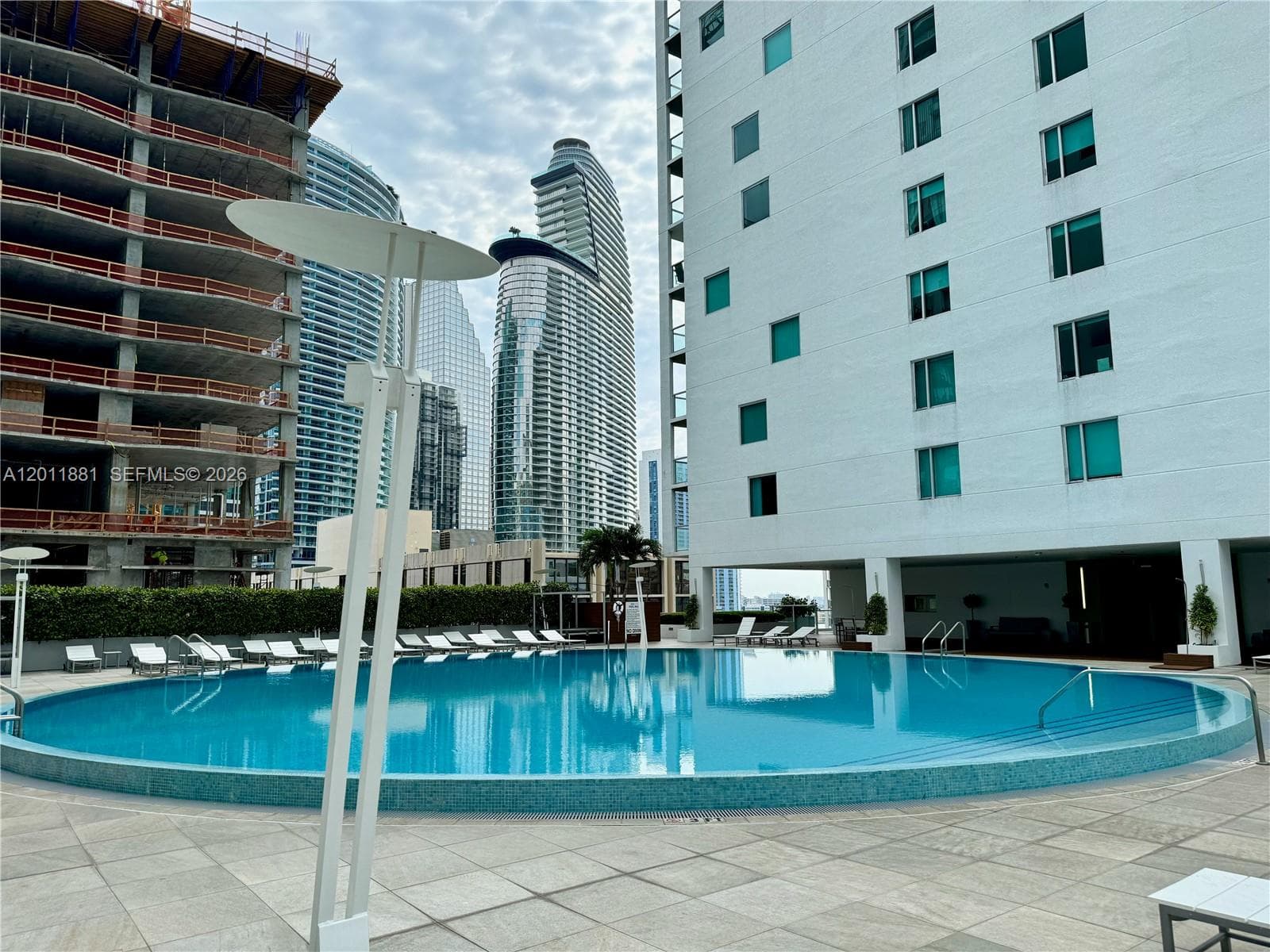 500 Brickell Ave # 1407, Miami FL 33131 — 39