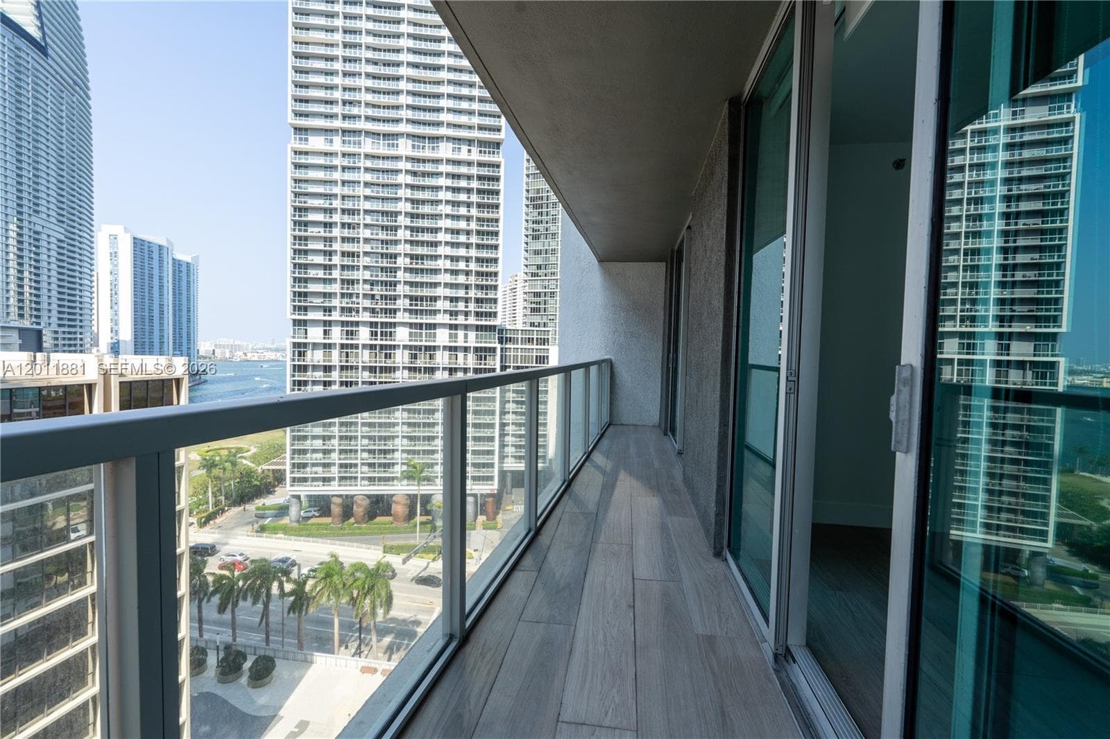 500 Brickell Ave # 1407, Miami FL 33131 — 21