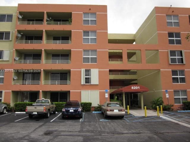 8201 NW 8th St # 414, Miami FL 33126 — 1