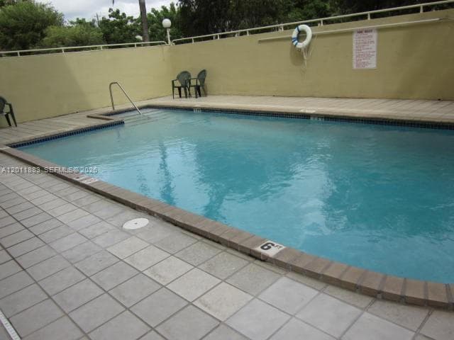 8201 NW 8th St # 414, Miami FL 33126 — 8