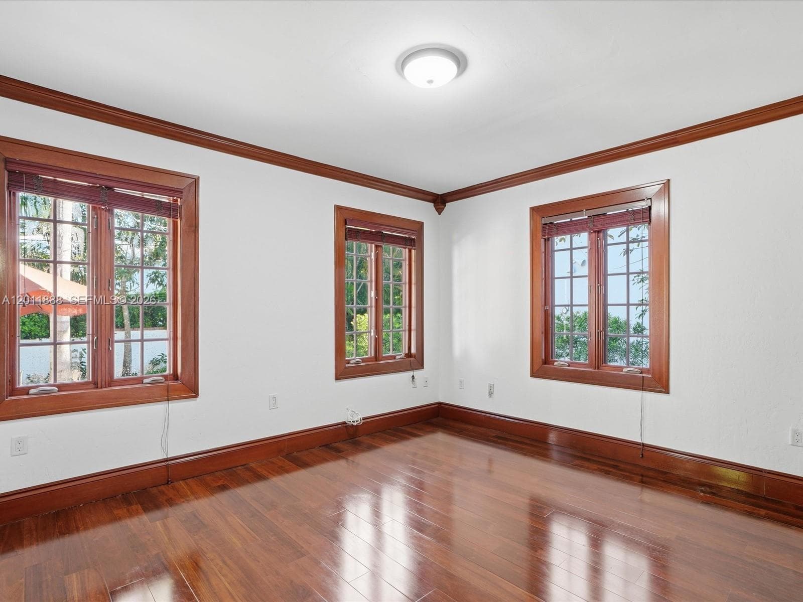 1137 Asturia Ave, Coral Gables FL 33134 — 34