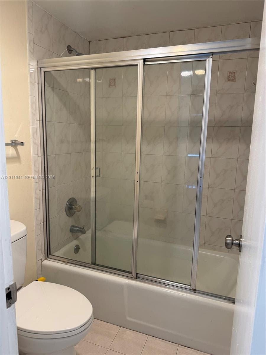 11111 Biscayne Blvd # 2H, Miami FL 33181 — 20