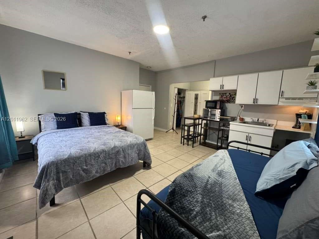 3700 Collins Ave # 309, Miami Beach FL 33140 — 6