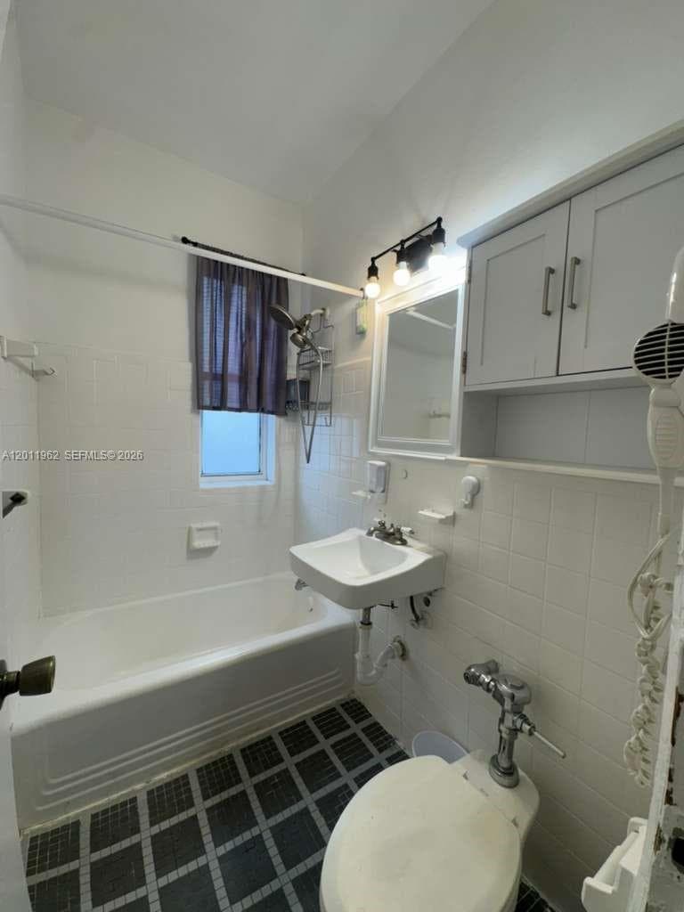 3700 Collins Ave # 309, Miami Beach FL 33140 — 9