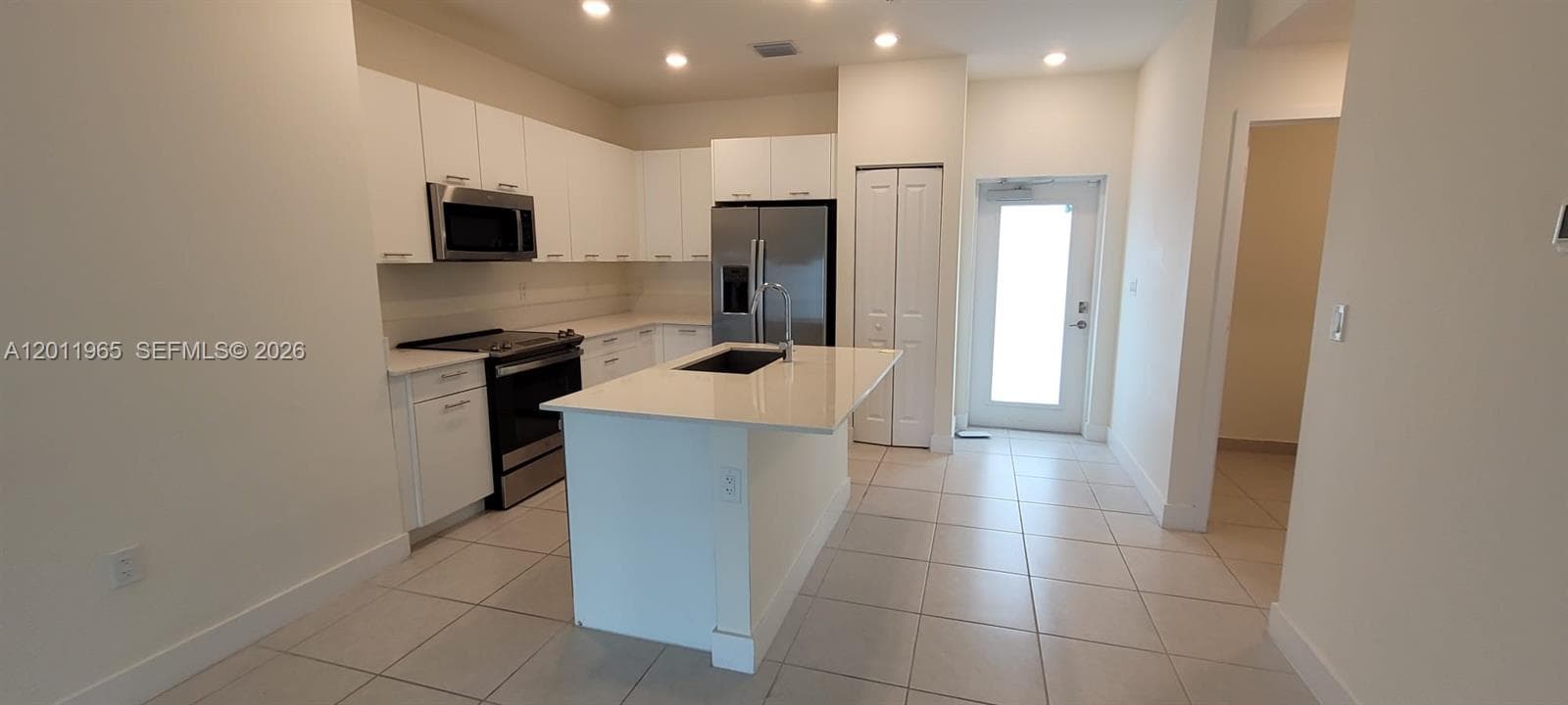 8001 NW 41st St # 405, Doral FL 33166 — 1
