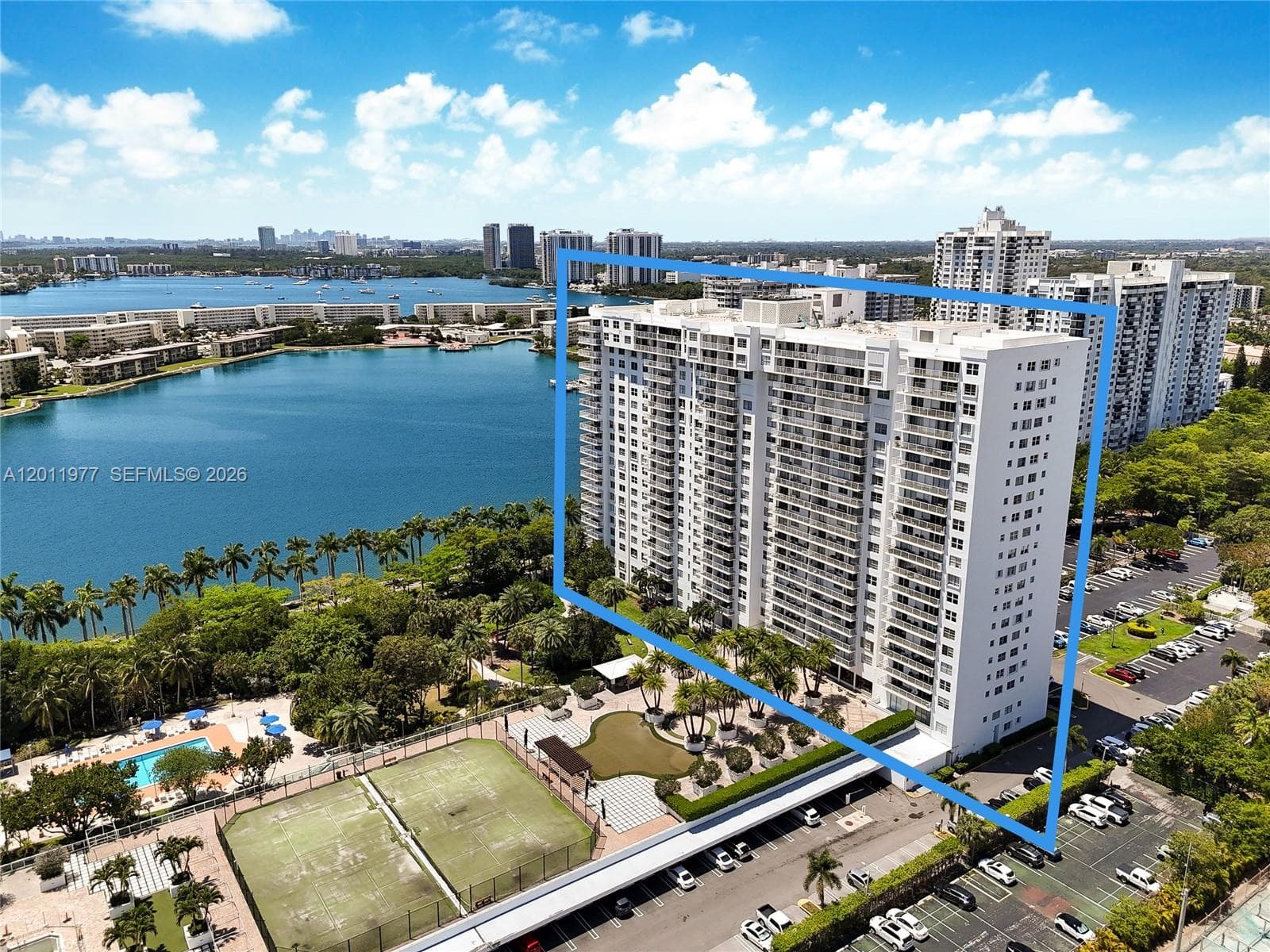 2801 NE 183rd St # 912W, Aventura FL 33160 — 1