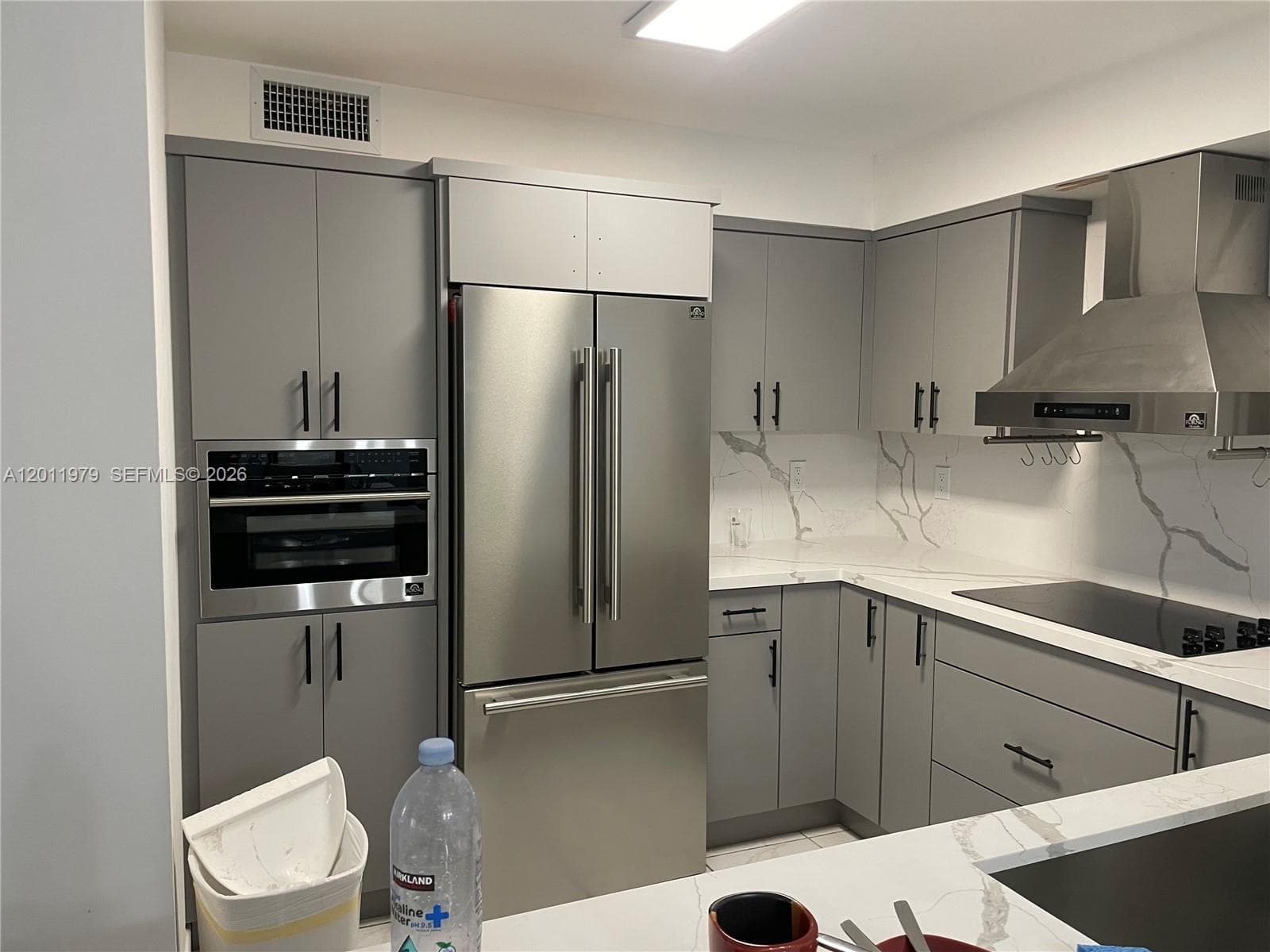 1621 Collins Ave # 707, Miami Beach FL 33139 — 2