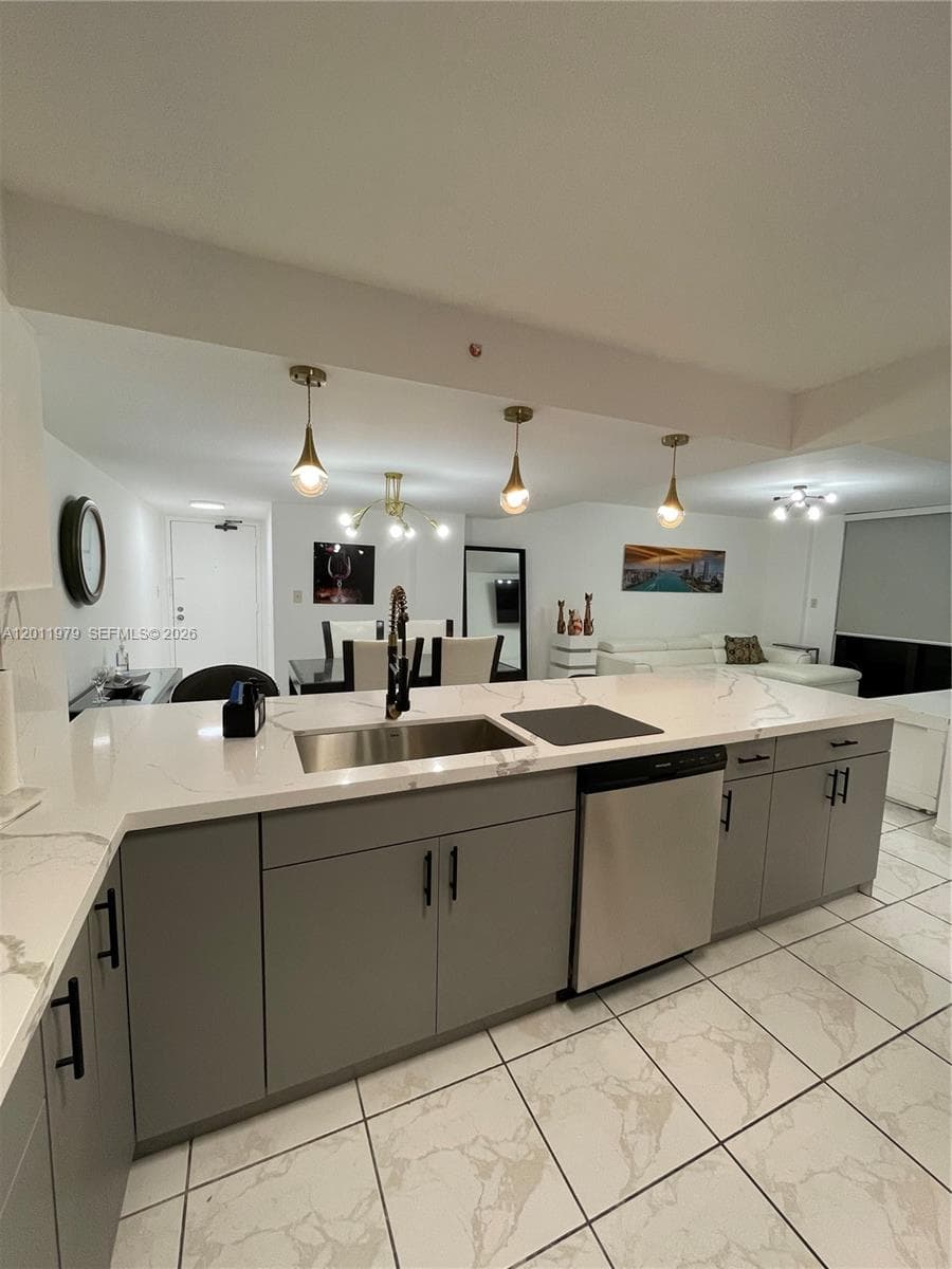 1621 Collins Ave # 707, Miami Beach FL 33139 — 4