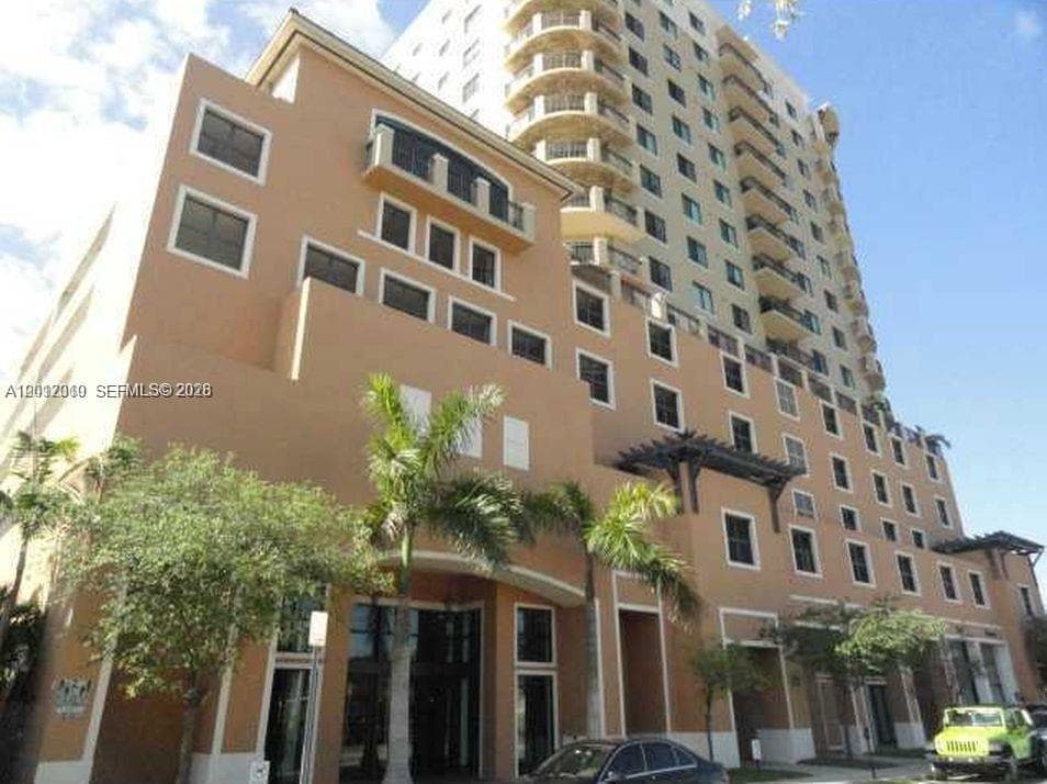 4242 NW 2nd St # 901, Miami FL 33126 — 3