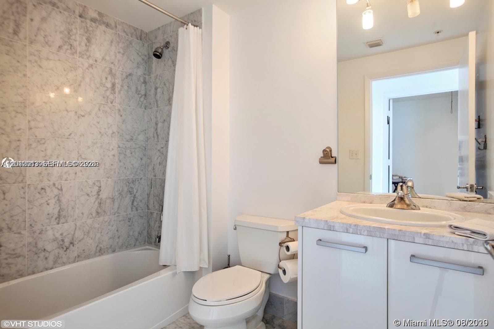 253 NE 2nd St # 3002, Miami FL 33132 — 5