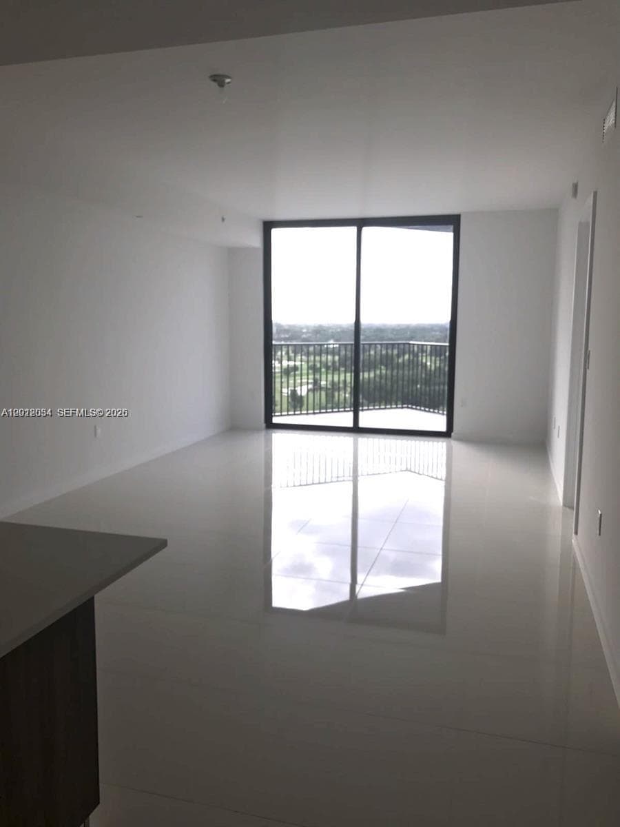 5300 Paseo Blvd # 405, Doral FL 33166 — 6