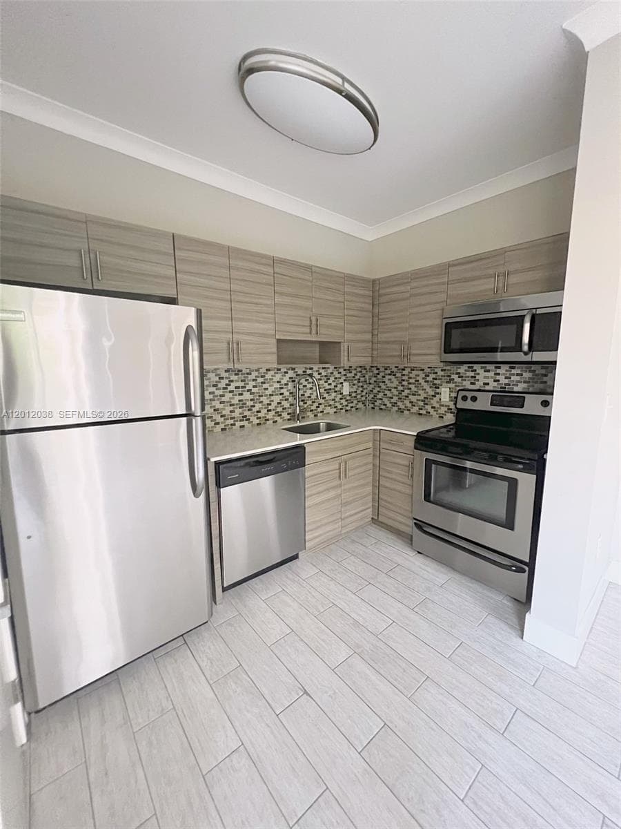115 Menores Ave # 3, Coral Gables FL 33134 — 1