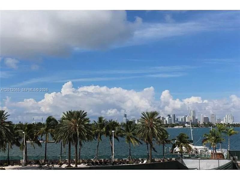 1500 Bay Rd # 318S, Miami Beach FL 33139 — 1
