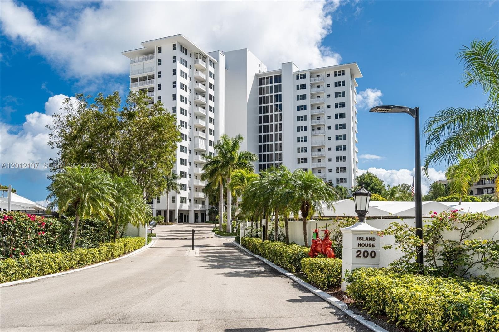 200 Ocean Lane Dr # 407, Key Biscayne FL 33149 — 40