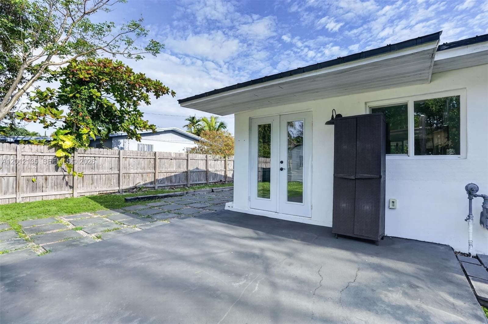 9240 Marine Dr, Cutler Bay FL 33189 — 24