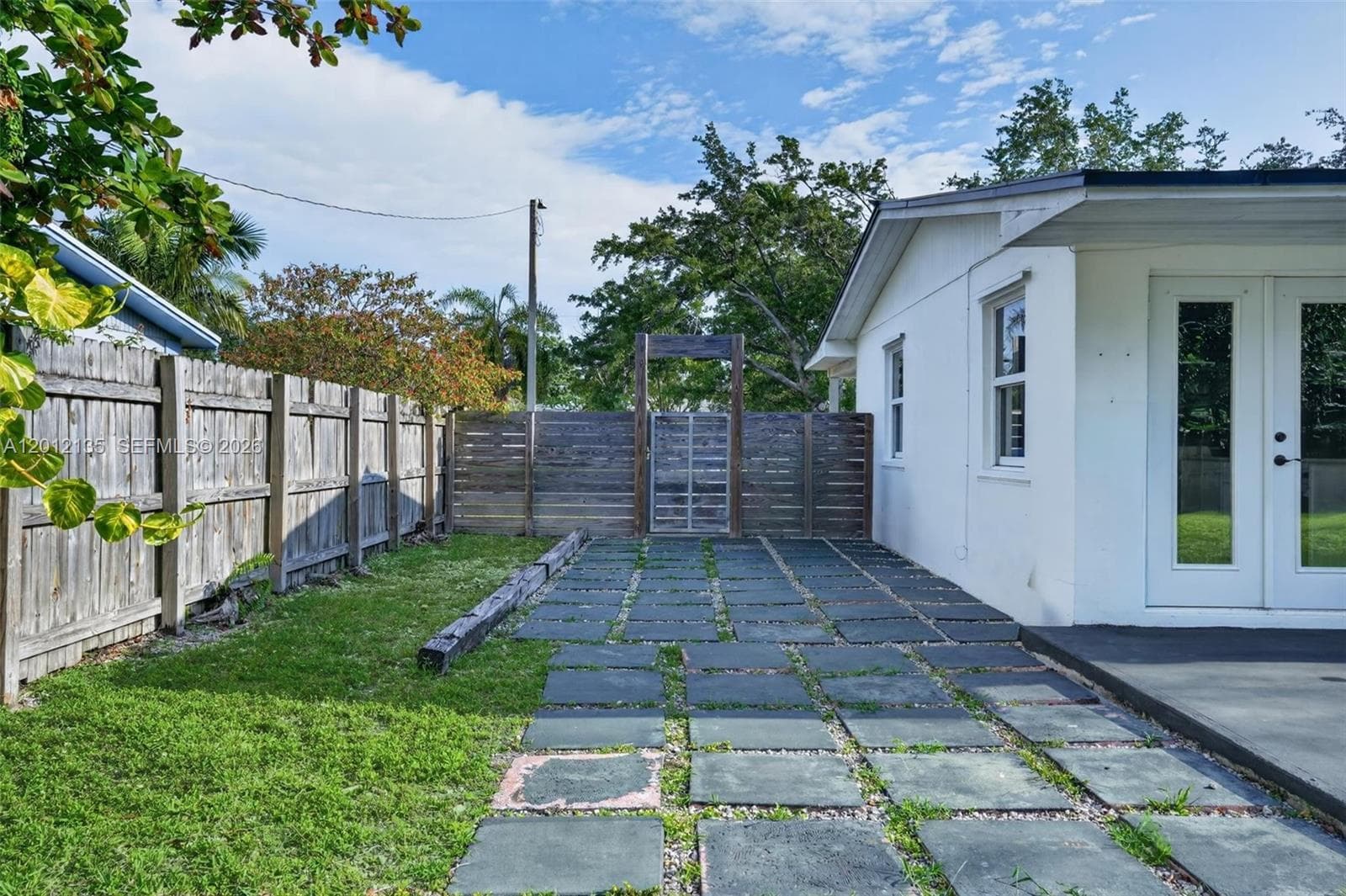 9240 Marine Dr, Cutler Bay FL 33189 — 29