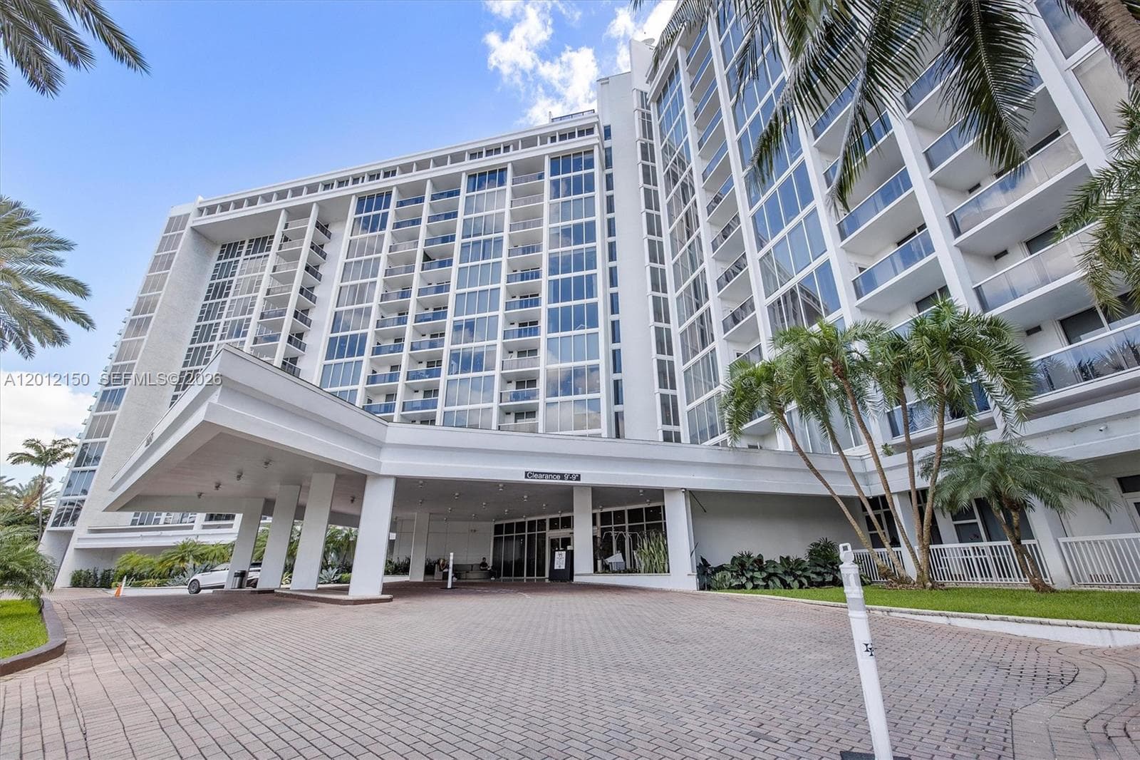 10275 Collins Ave # 1530, Bal Harbour FL 33154 — 2