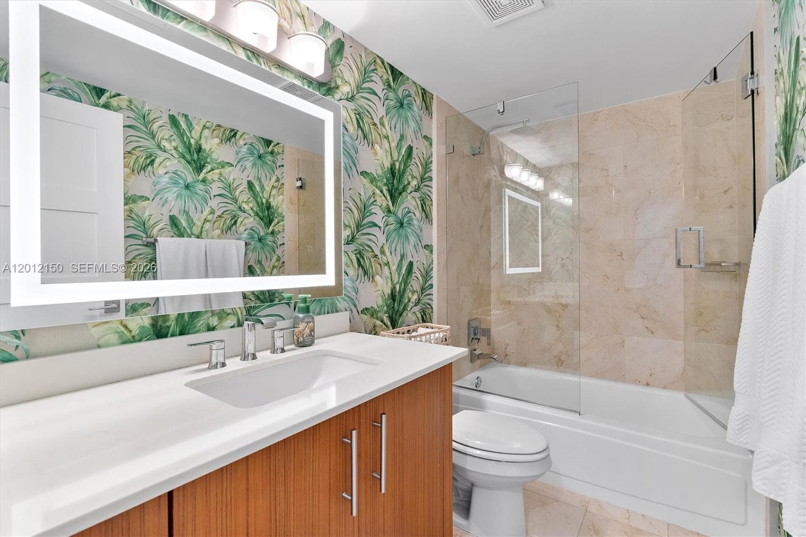 10275 Collins Ave # 1530, Bal Harbour FL 33154 — 30