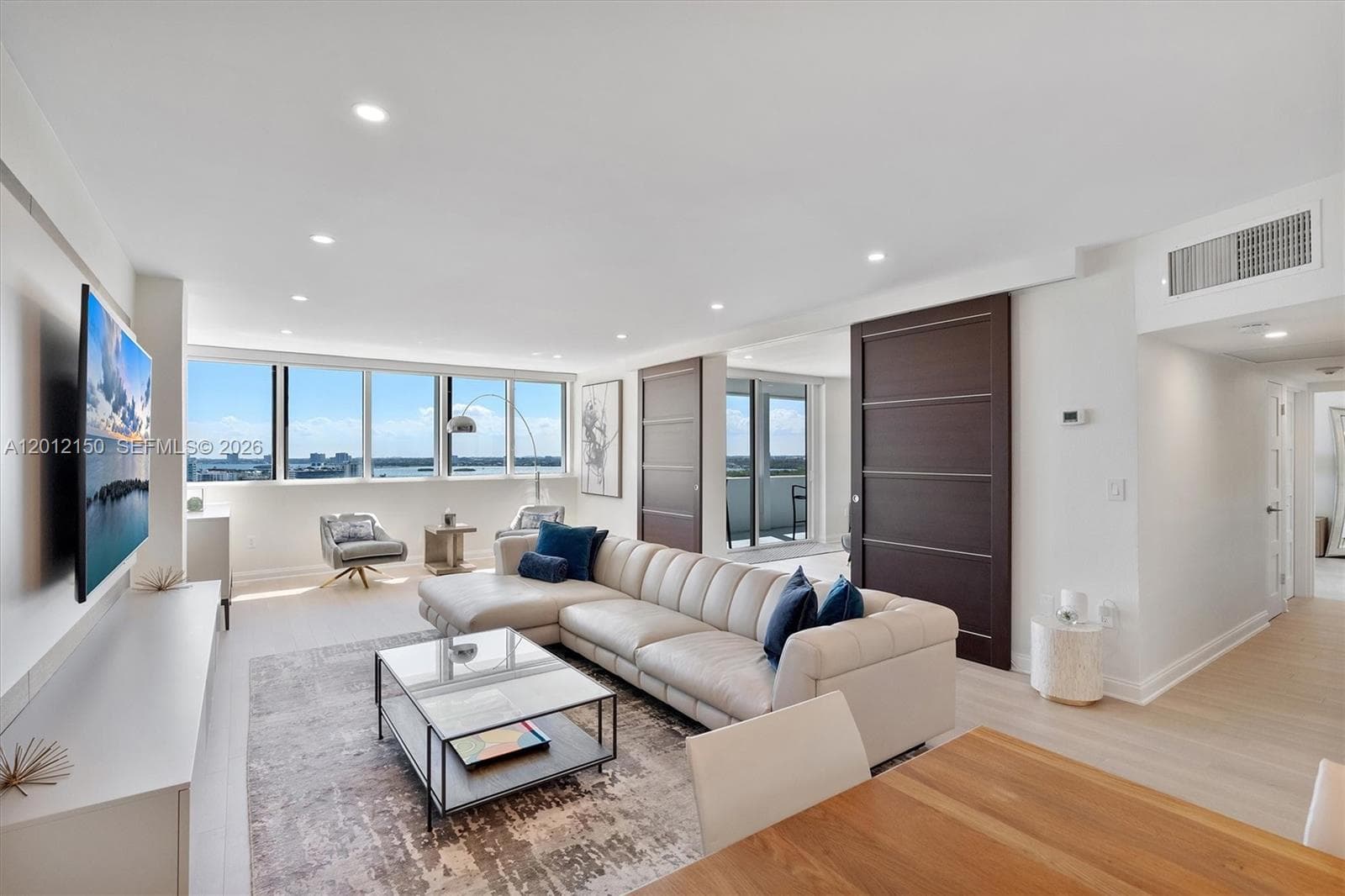 10275 Collins Ave # 1530, Bal Harbour FL 33154 — 11