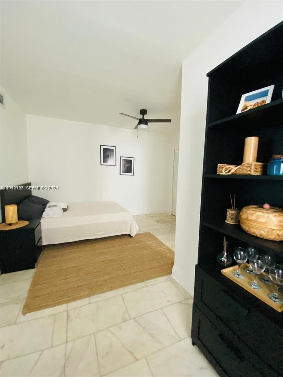 1526 Pennsylvania Ave # 20, Miami Beach FL 33139 — 12