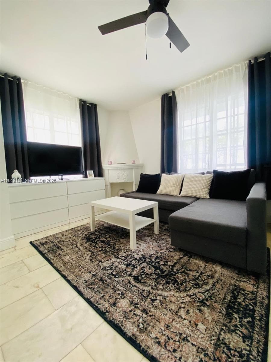 1526 Pennsylvania Ave # 20, Miami Beach FL 33139 — 3