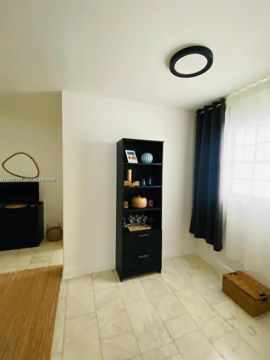 1526 Pennsylvania Ave # 20, Miami Beach FL 33139 — 15