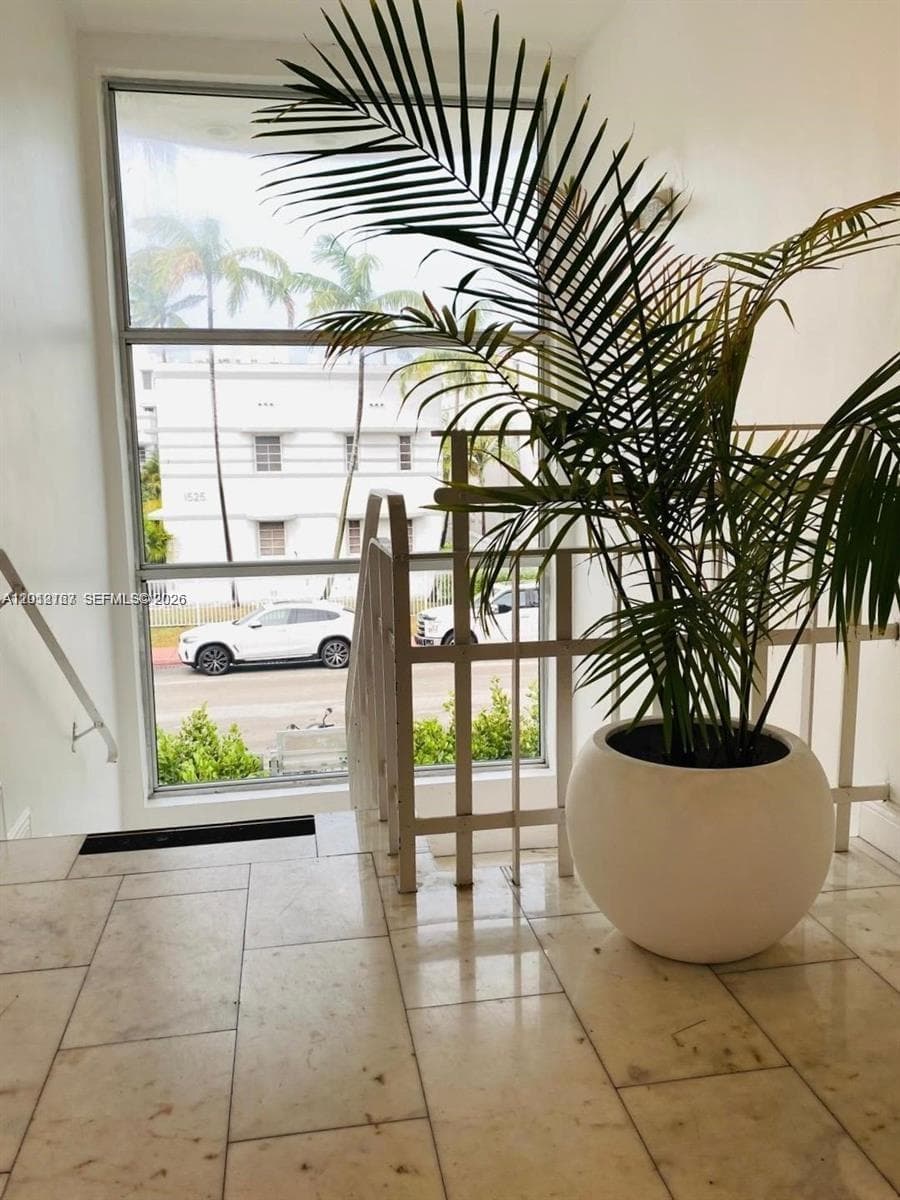 1526 Pennsylvania Ave # 20, Miami Beach FL 33139 — 19