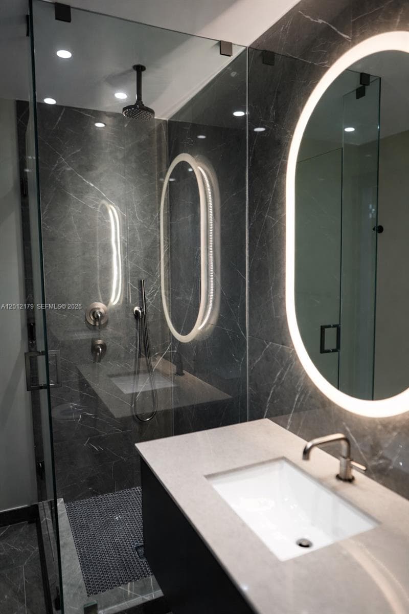 20 NE 11 th st # 3403A, Miami FL 33132 — 11