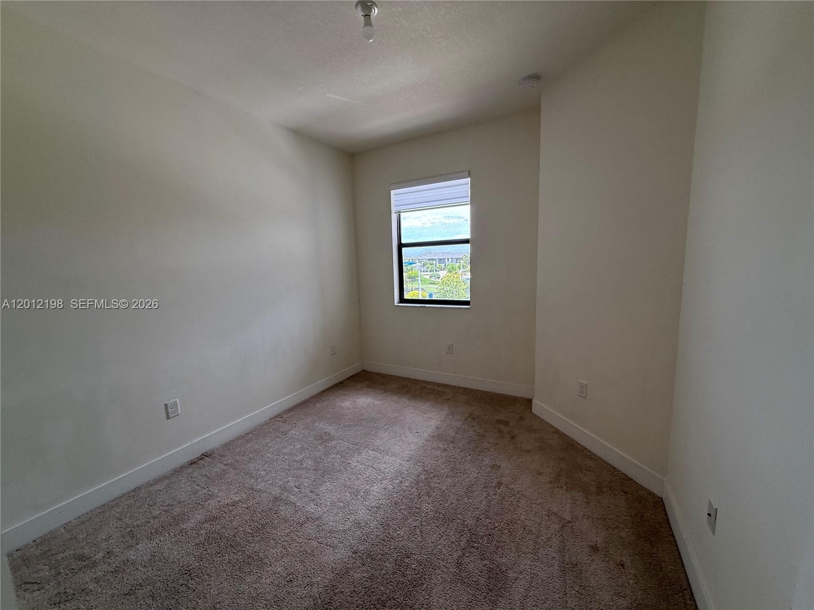 9083 NW 159th St # 9083, Miami Lakes FL 33018 — 43