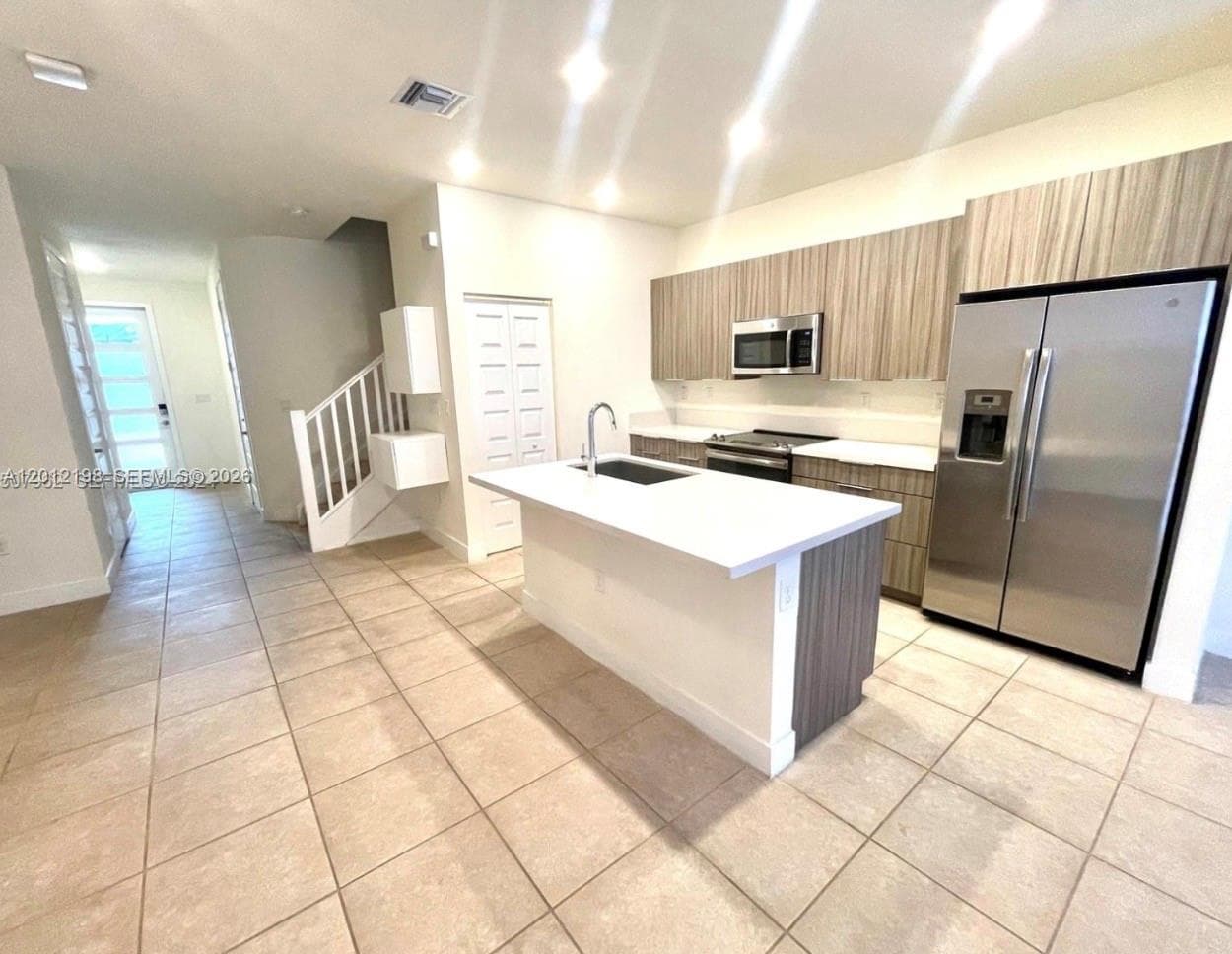 9083 NW 159th St # 9083, Miami Lakes FL 33018 — 12