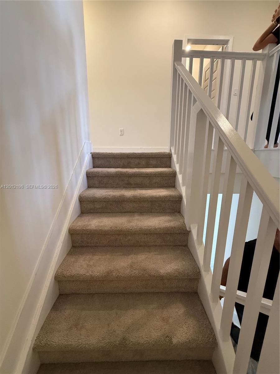 9083 NW 159th St # 9083, Miami Lakes FL 33018 — 36