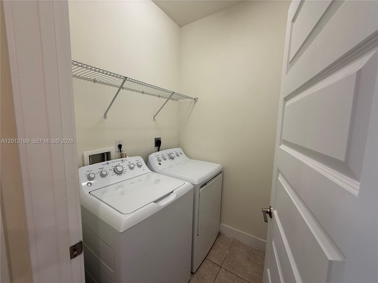 9083 NW 159th St # 9083, Miami Lakes FL 33018 — 32