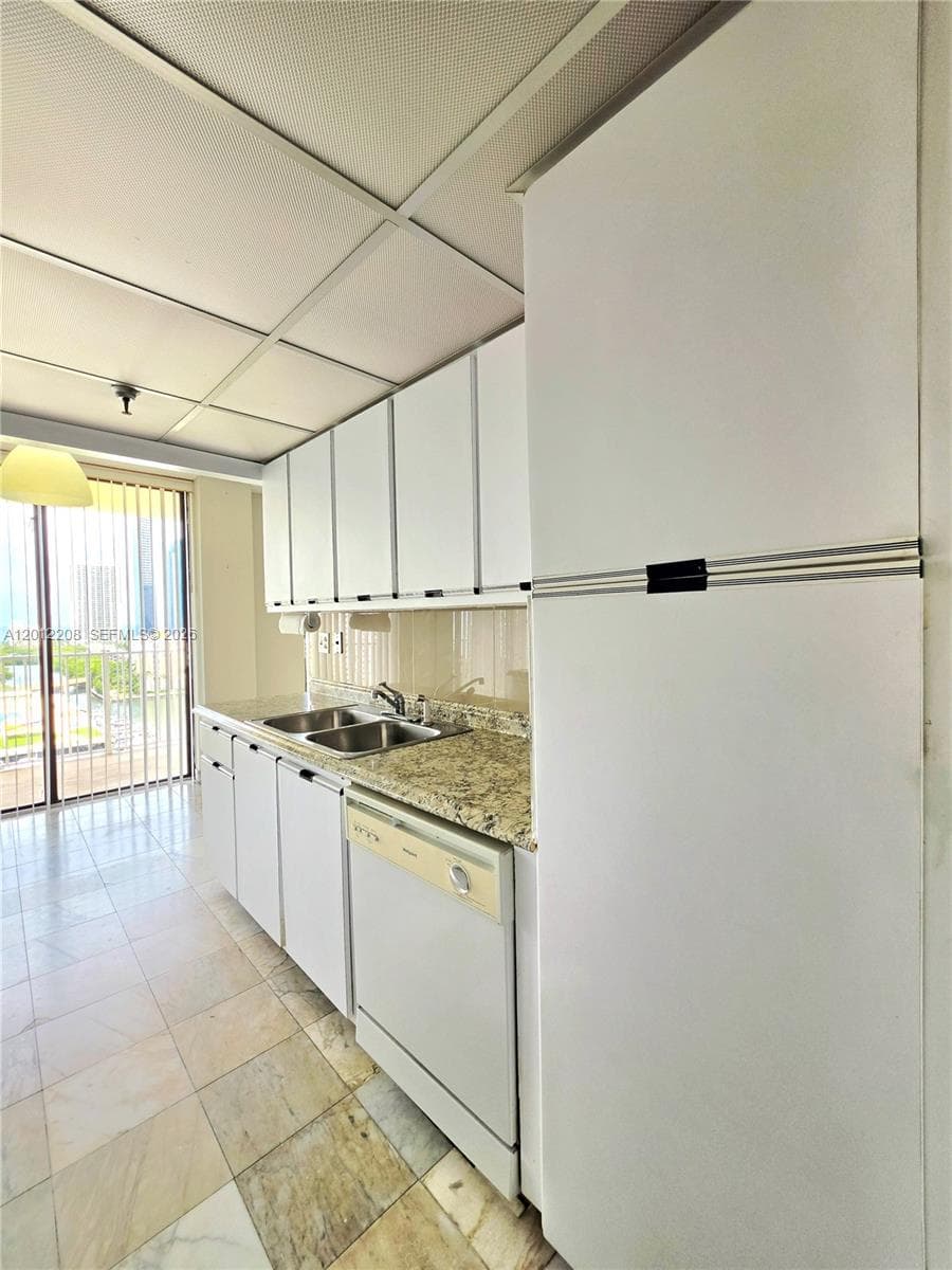 290 174th St # 1517, Sunny Isles Beach FL 33160 — 16