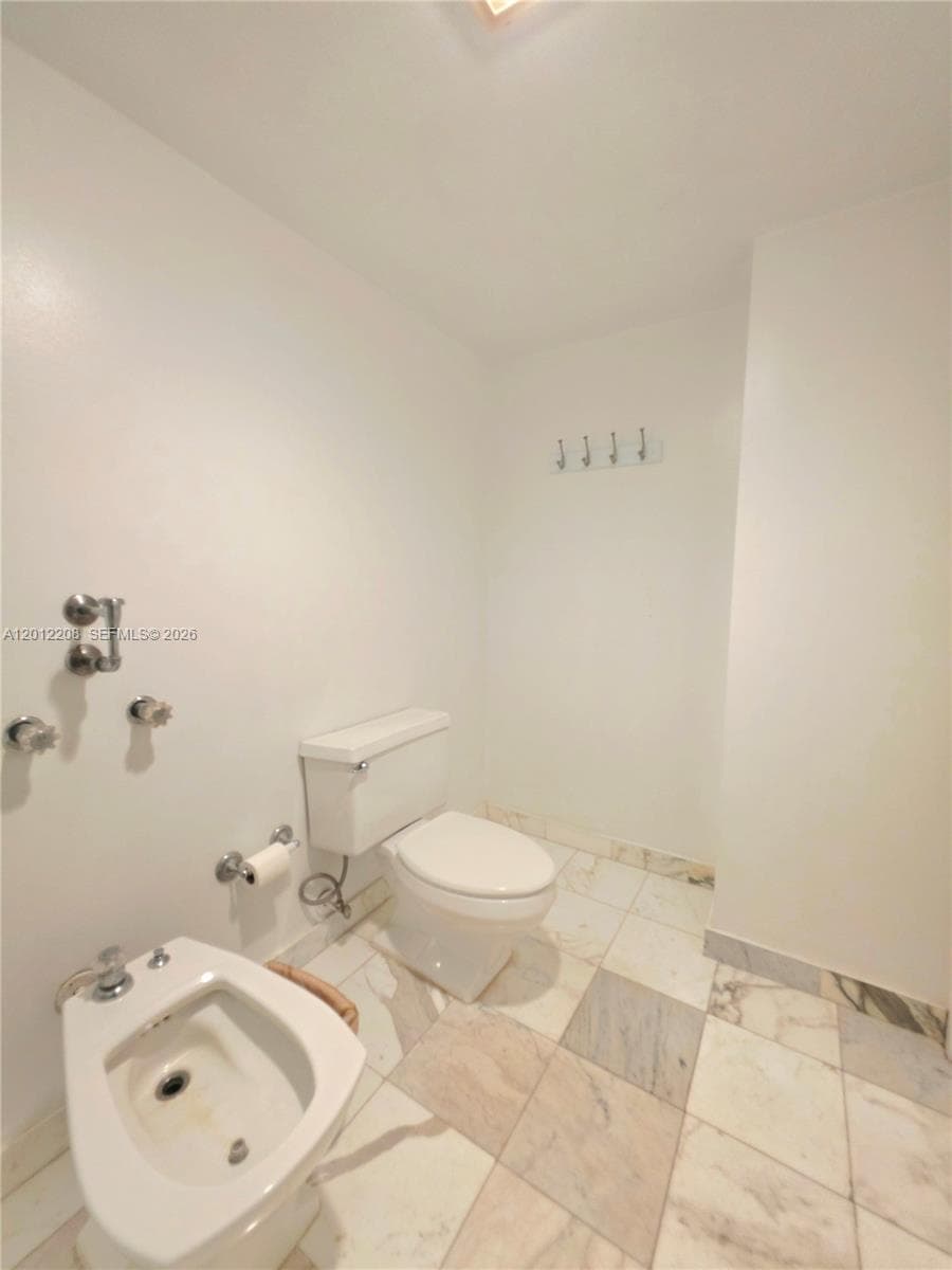 290 174th St # 1517, Sunny Isles Beach FL 33160 — 36