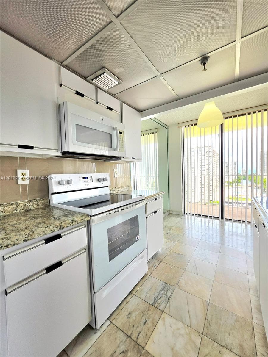 290 174th St # 1517, Sunny Isles Beach FL 33160 — 14