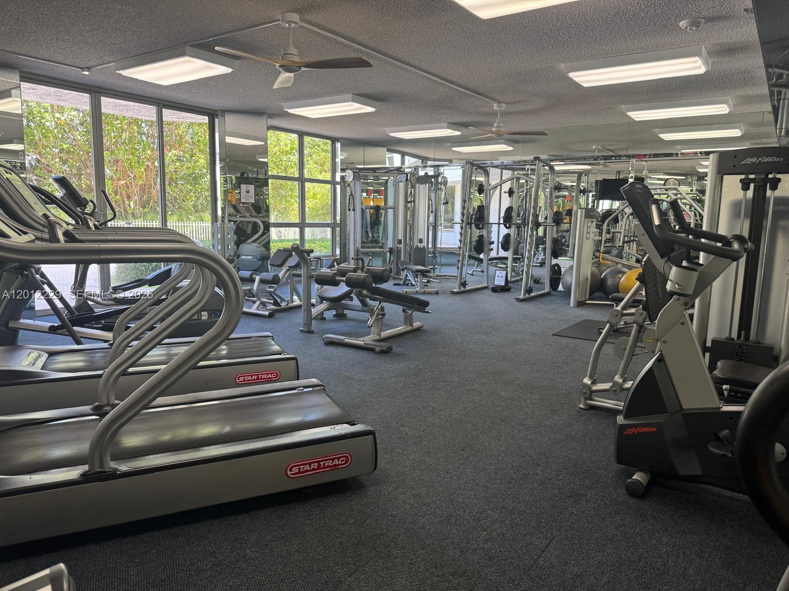 3400 NE 192nd St # 504, Aventura FL 33180 — 36
