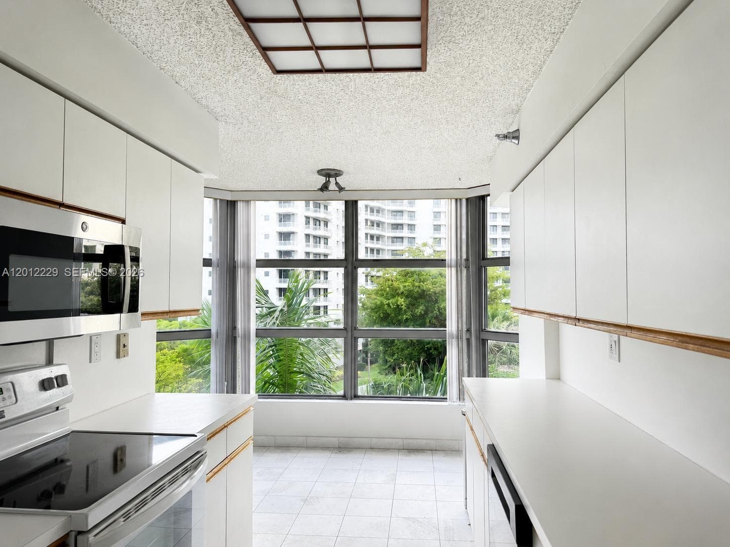 3400 NE 192nd St # 504, Aventura FL 33180 — 18