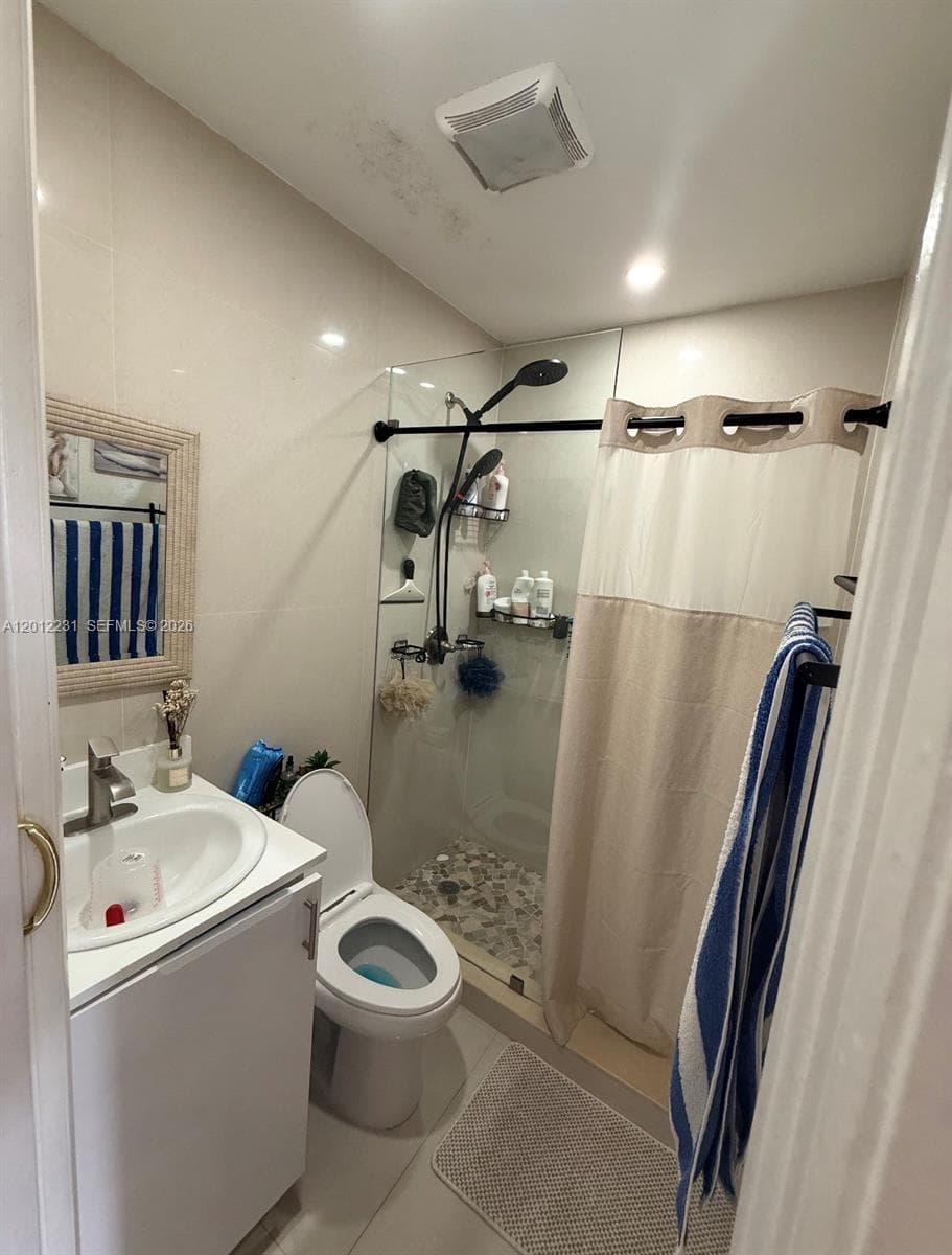 5591 W 2nd Ave # 3, Hialeah FL 33012 — 5