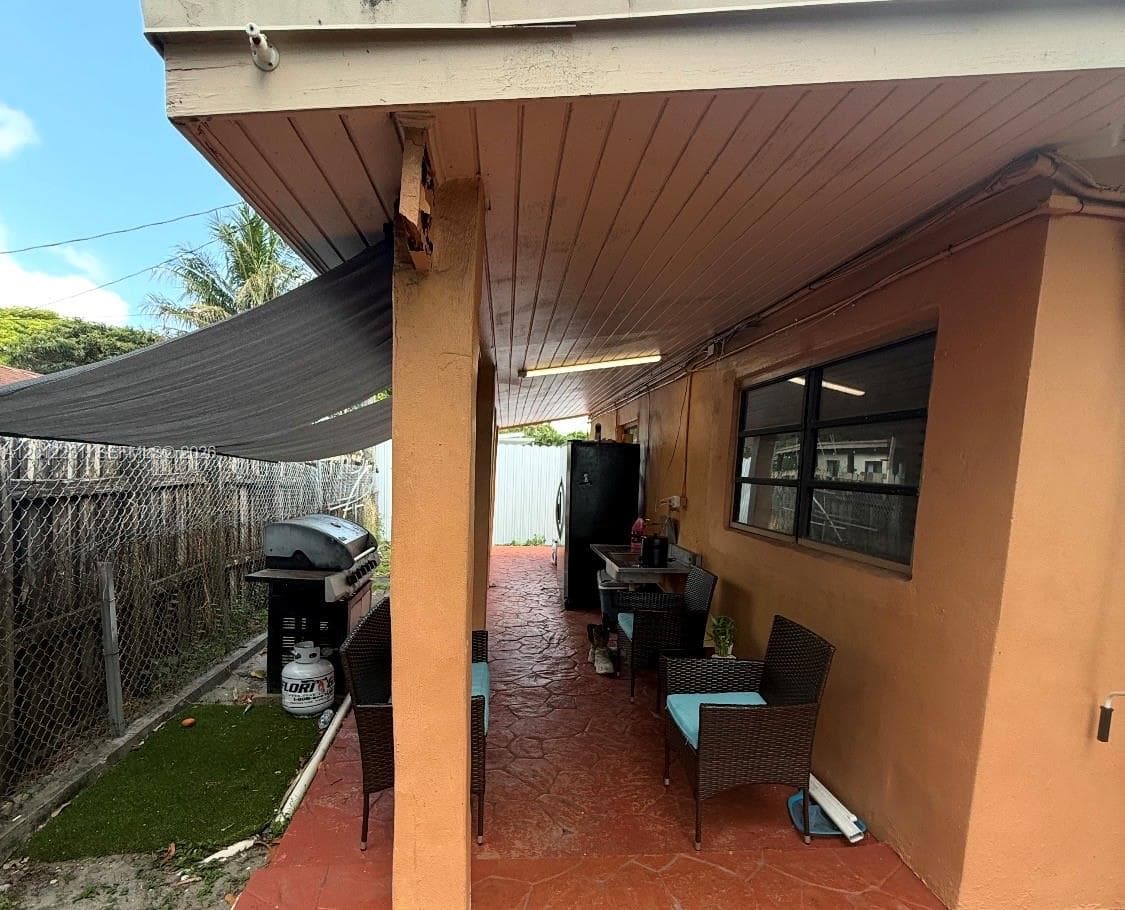 5591 W 2nd Ave # 3, Hialeah FL 33012 — 8