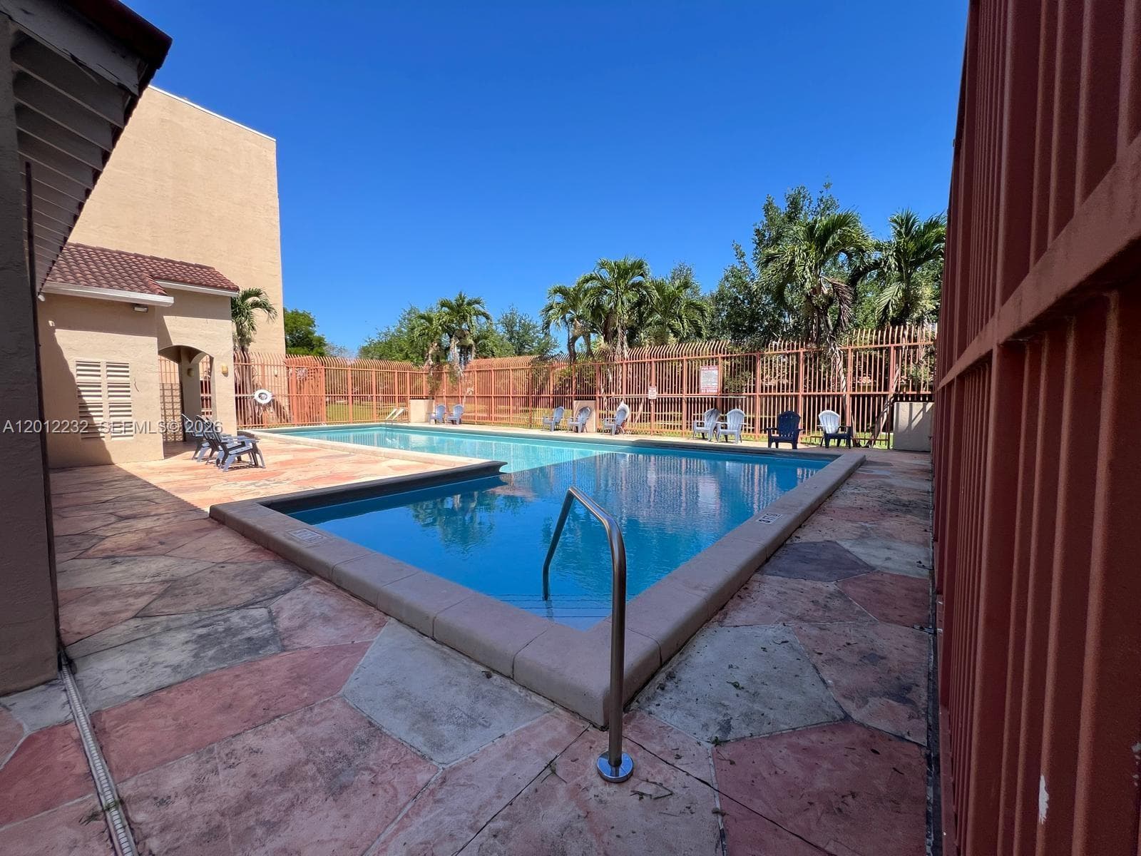 10241 NW 9th St Cir # 5, Miami FL 33172 — 53