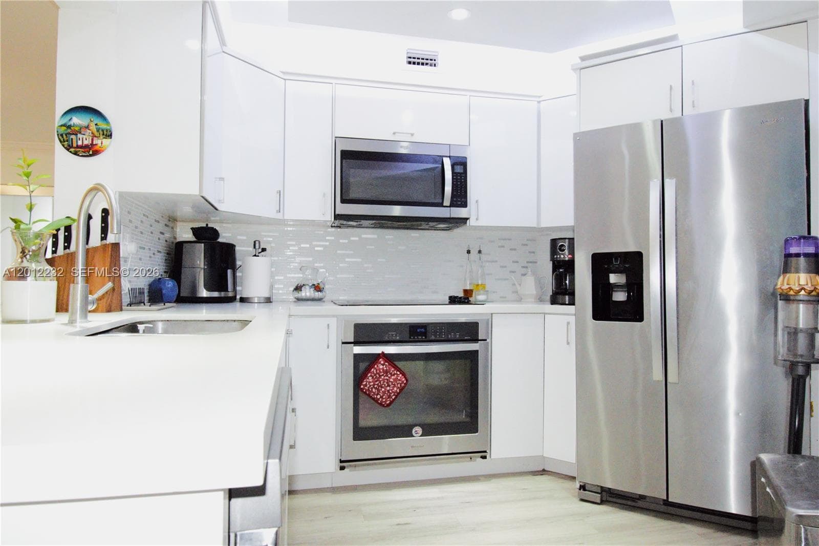10241 NW 9th St Cir # 5, Miami FL 33172 — 11