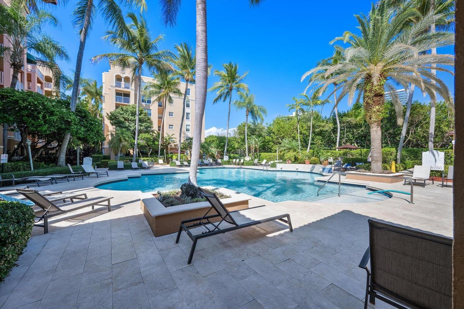 19601 E Country Club Drive # 7505, Aventura FL 33180 — 10