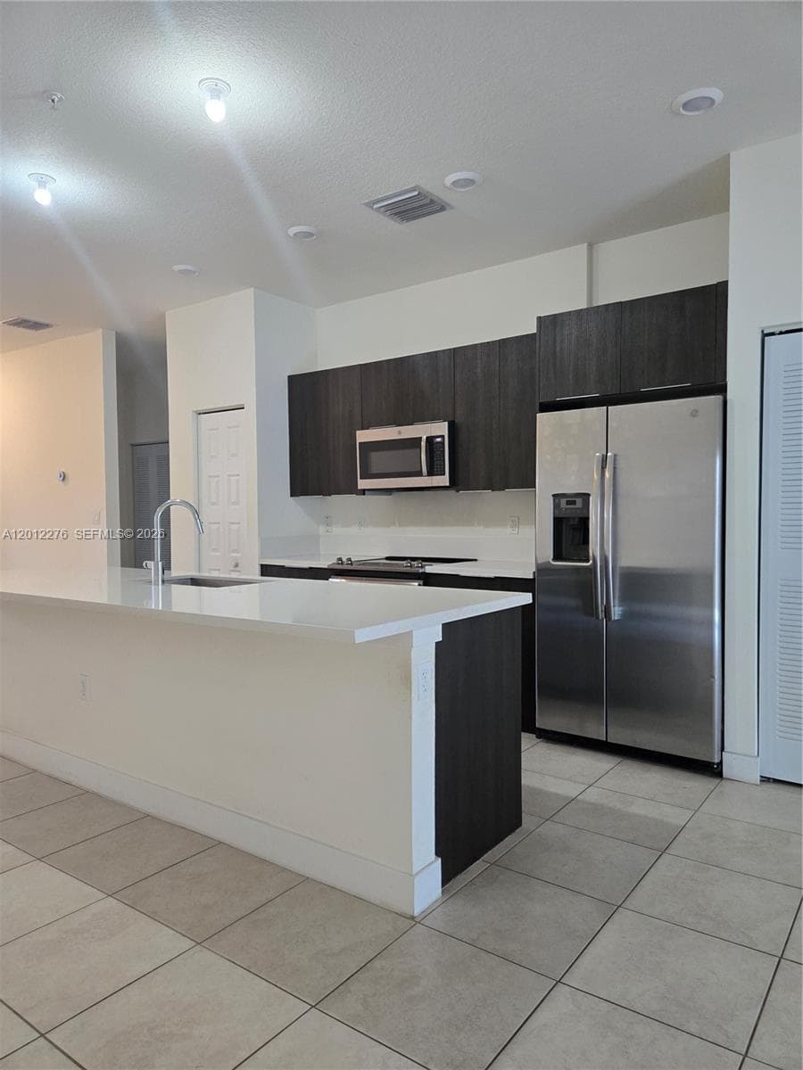 7819 NW 104th Ave # 21, Doral FL 33178 — 5