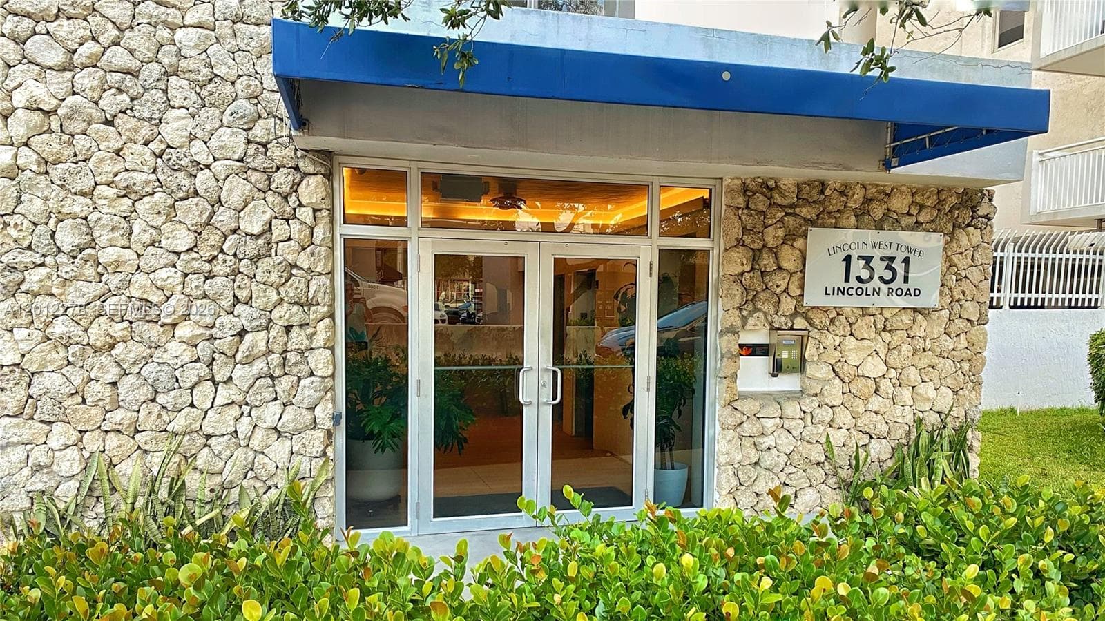 1331 Lincoln Rd # 702, Miami Beach FL 33139 — 23