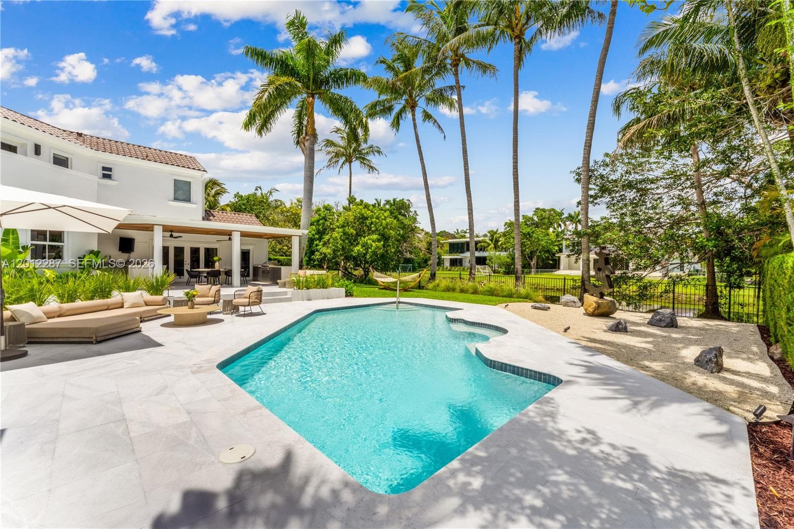 8763 SW 61st Pl, Pinecrest FL 33156 — 24