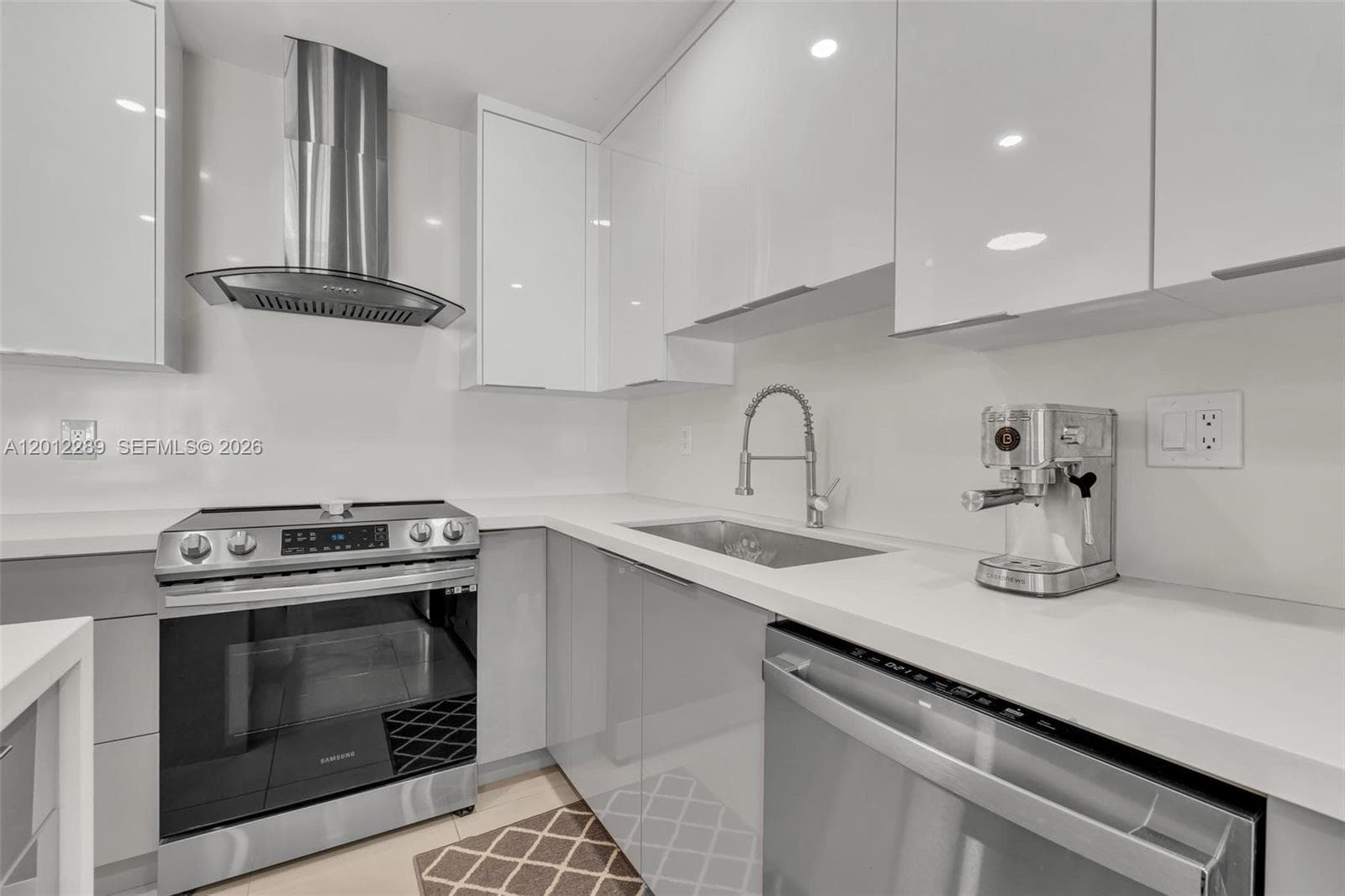 11500 SW 57th Ter, Miami FL 33173 — 14