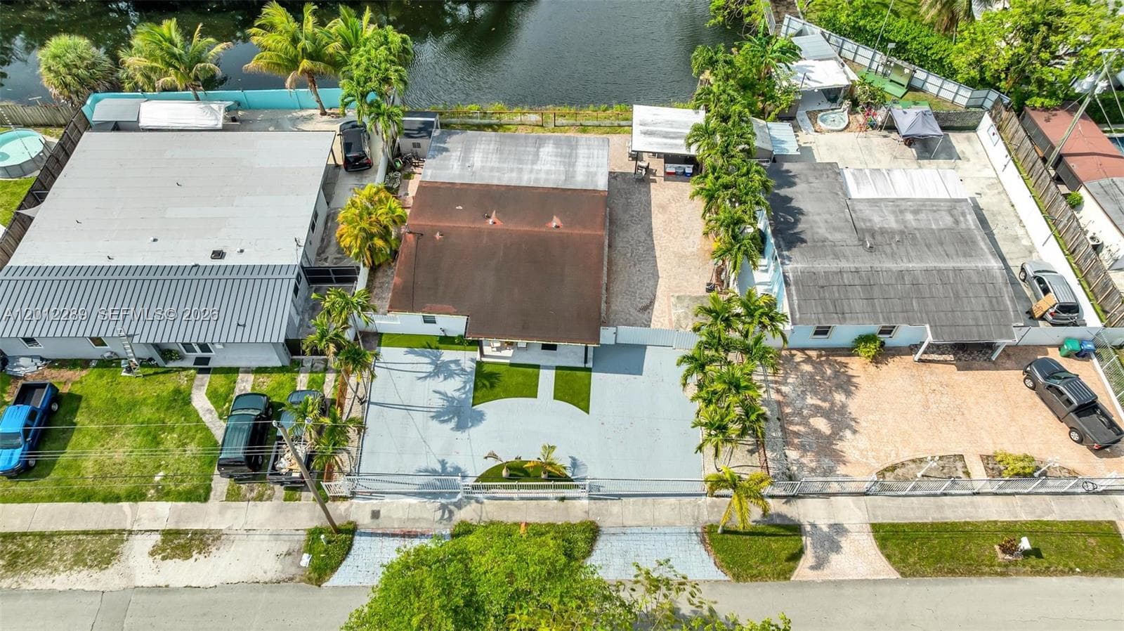 11500 SW 57th Ter, Miami FL 33173 — 45